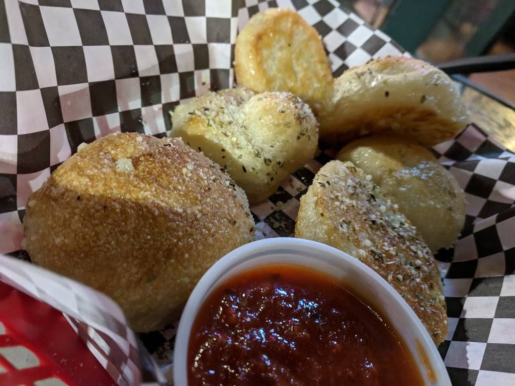 Pizza D-LUX | restaurant | 6810 Shoppes at Plantation Dr, Fort Myers, FL 33912, USA | 2392783589 OR +1 239-278-3589