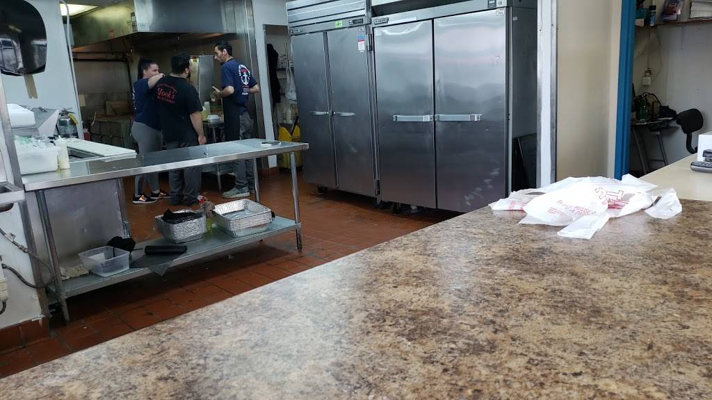 Hook Fish & Chicken | restaurant | 2021 S Erie Blvd, Hamilton, OH 45011, USA | 5137373817 OR +1 513-737-3817