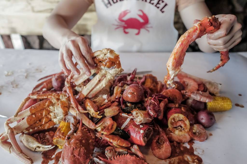 Hook & Reel Cajun Seafood Restaurant and Bar | restaurant | 7480 W Colonial Dr, Orlando, FL 32818, USA | 4078015223 OR +1 407-801-5223