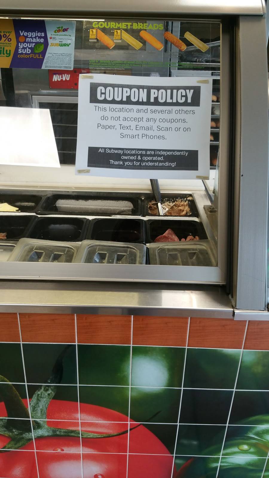 Subway Restaurants | restaurant | 6399 Christie Ave Suite C, Emeryville, CA 94608, USA | 5106016400 OR +1 510-601-6400