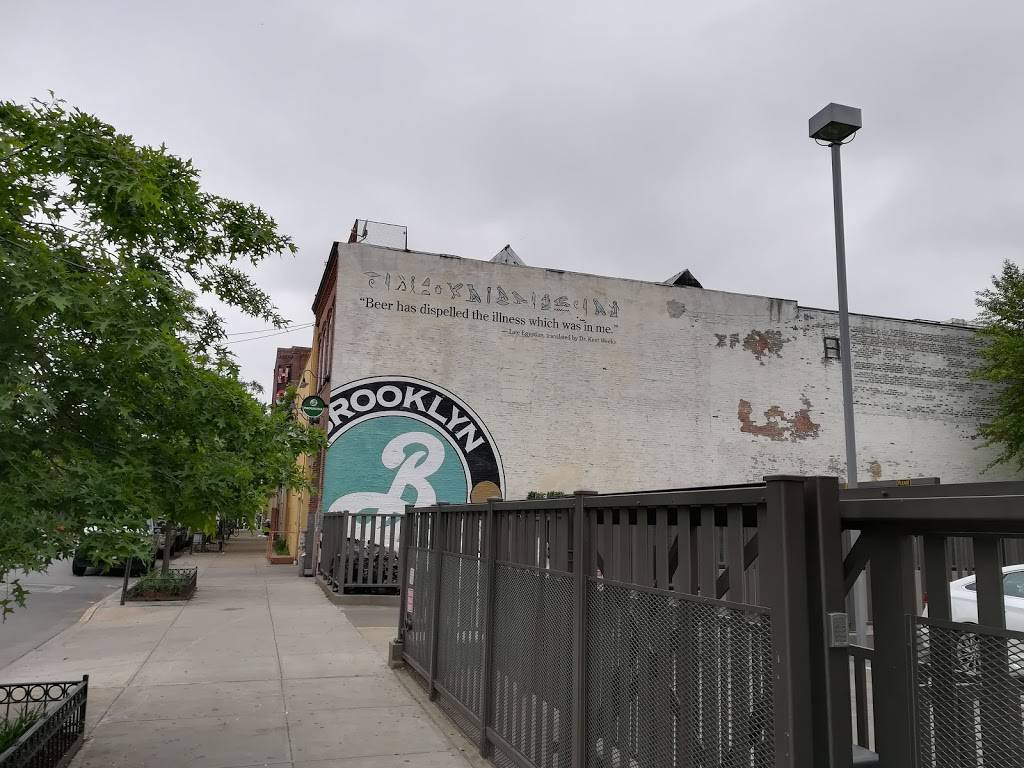 Mables Smokehouse & Banquet Hall | restaurant | 44 Berry St, Brooklyn, NY 11249, USA | 7182186655 OR +1 718-218-6655