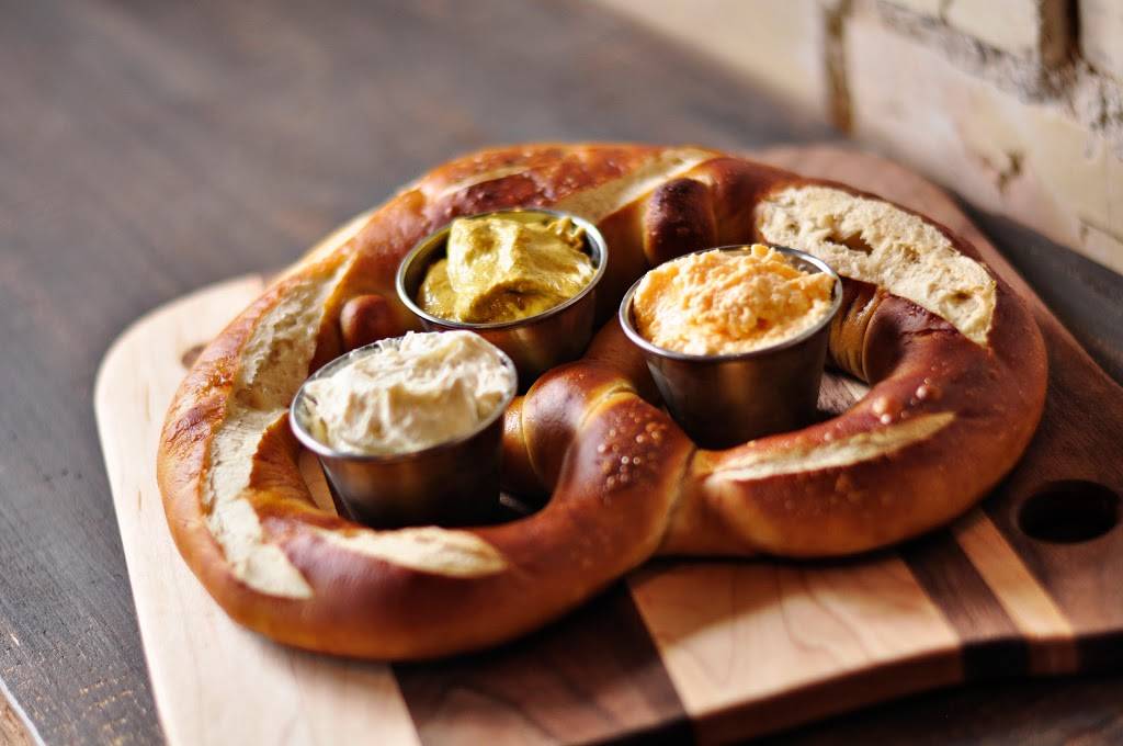 Tripelroot | restaurant | 146 E Main Ave, Zeeland, MI 49464, USA | 6169530050 OR +1 616-953-0050