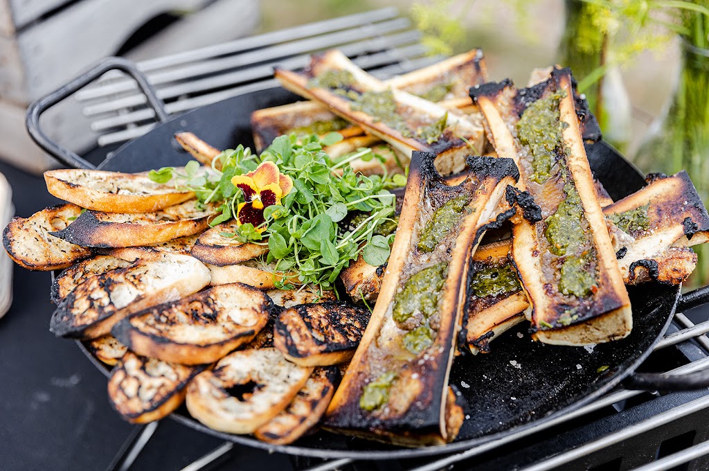 Flour Girl & Flame | restaurant | 8121 W National Ave, West Allis, WI 53214, USA | 4146627921 OR +1 414-662-7921