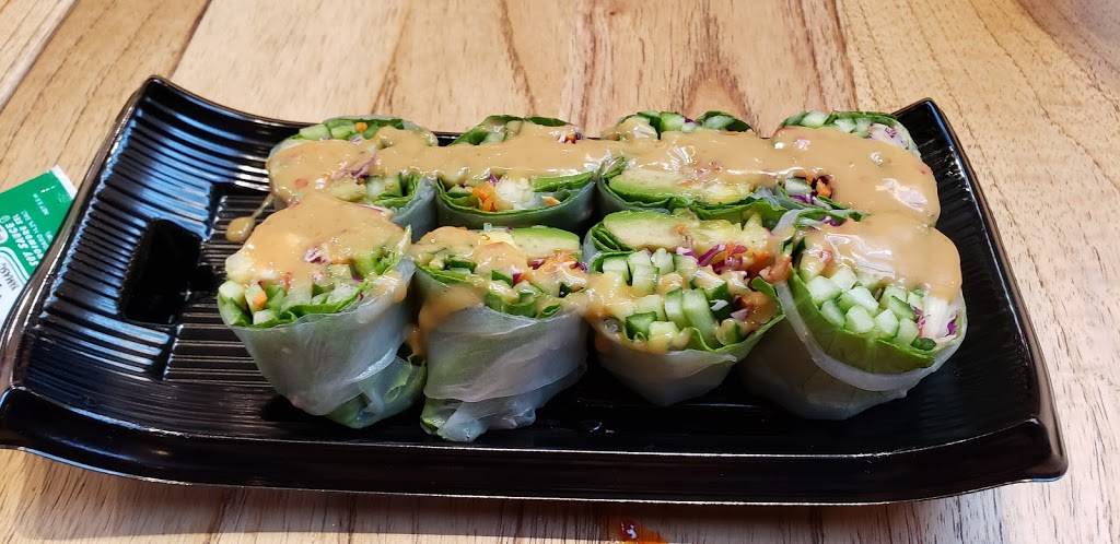 Century City Mall Dining Terrace | restaurant | 10250 Santa Monica Blvd, Los Angeles, CA 90067, USA | 3102773898 OR +1 310-277-3898