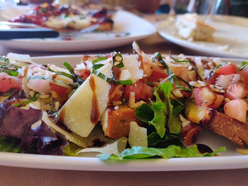 Fried Green Tomatoes | restaurant | 213 N Main St, Galena, IL 61036, USA | 8157773938 OR +1 815-777-3938