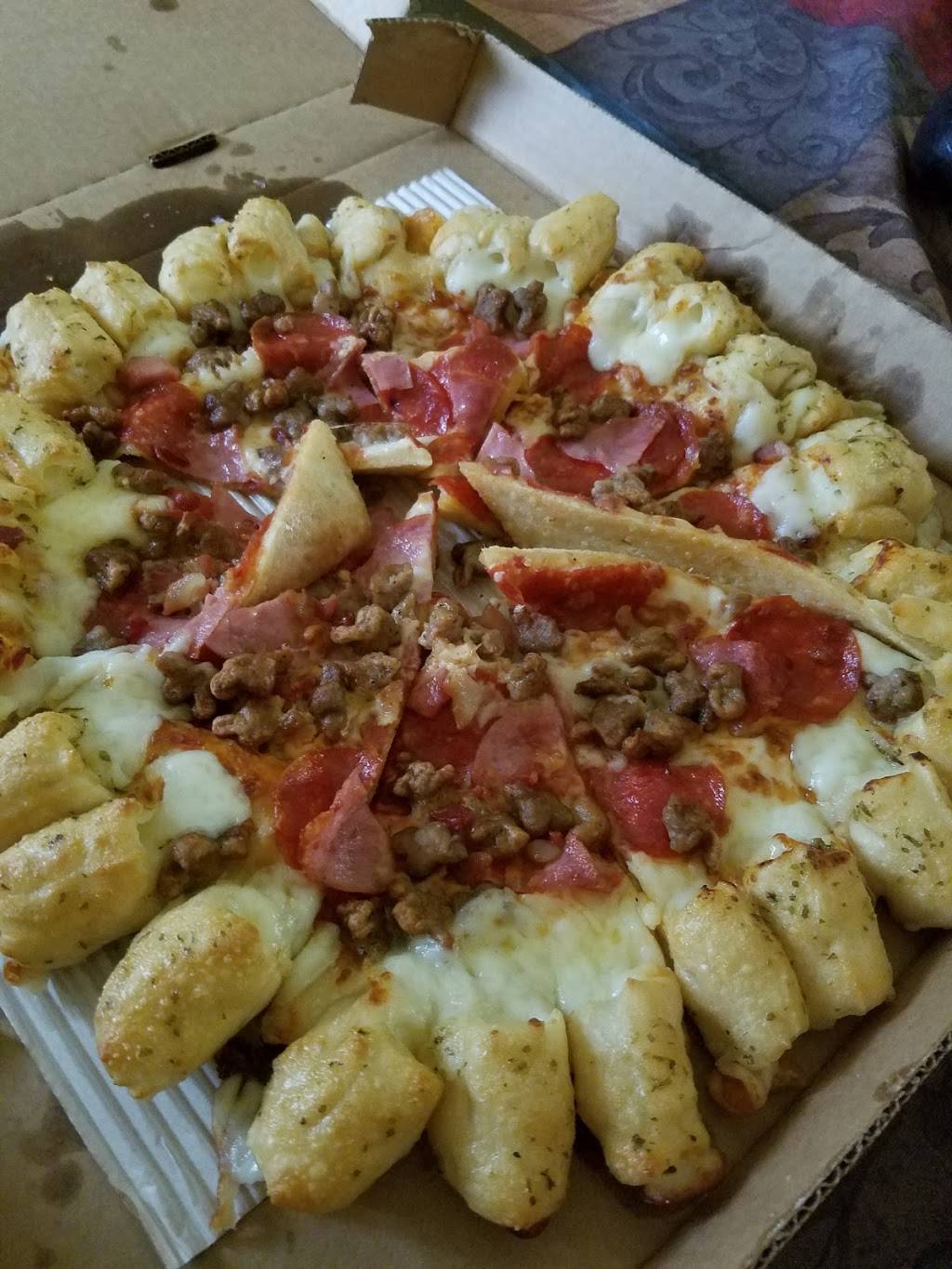 Pizza Hut | restaurant | 13176 W Lake Houston Pkwy, Houston, TX 77044, USA | 2812884444 OR +1 281-288-4444