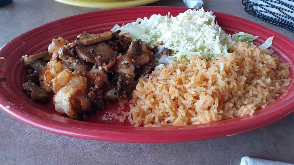La Hacienda Mexican Restaurant | restaurant | 1012 Sunset Ave, Clinton, NC 28328, USA | 9105925896 OR +1 910-592-5896