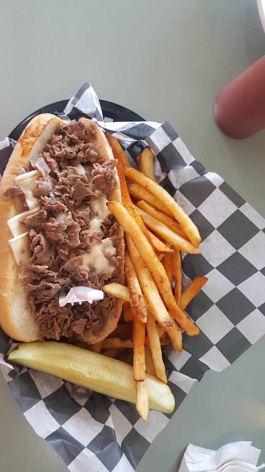 Phillys | restaurant | 10040 Dorchester Rd, Summerville, SC 29485, USA | 8438730776 OR +1 843-873-0776