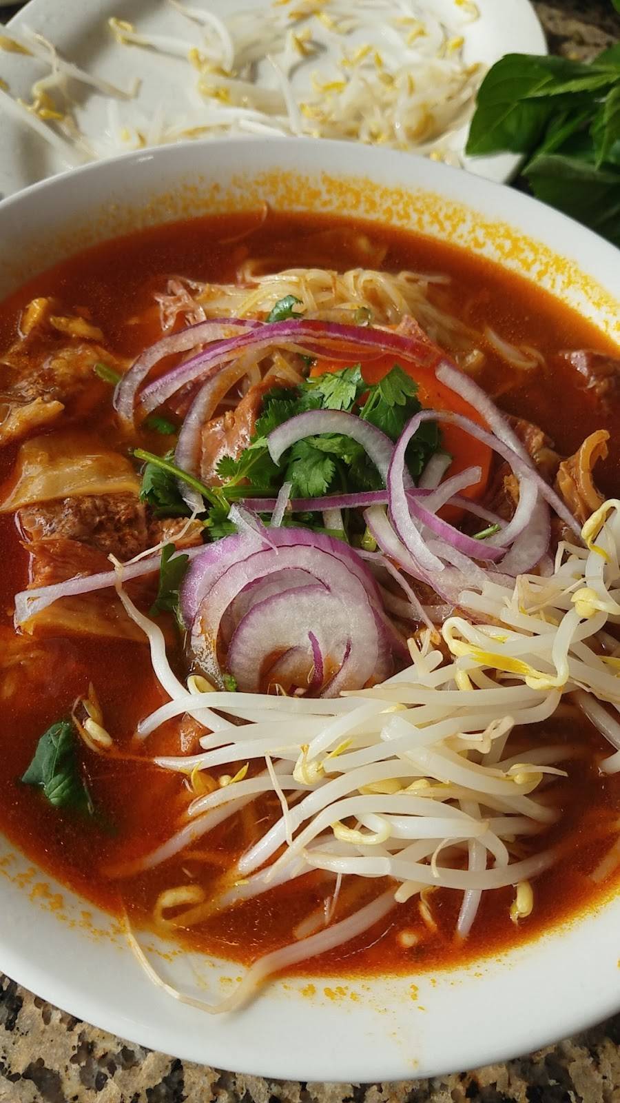 Pho Saigon Noodle House | restaurant | 13610 West Airport Boulevard Suite 100 Suite 100, Sugar Land, TX 77478, USA | 2812776888 OR +1 281-277-6888