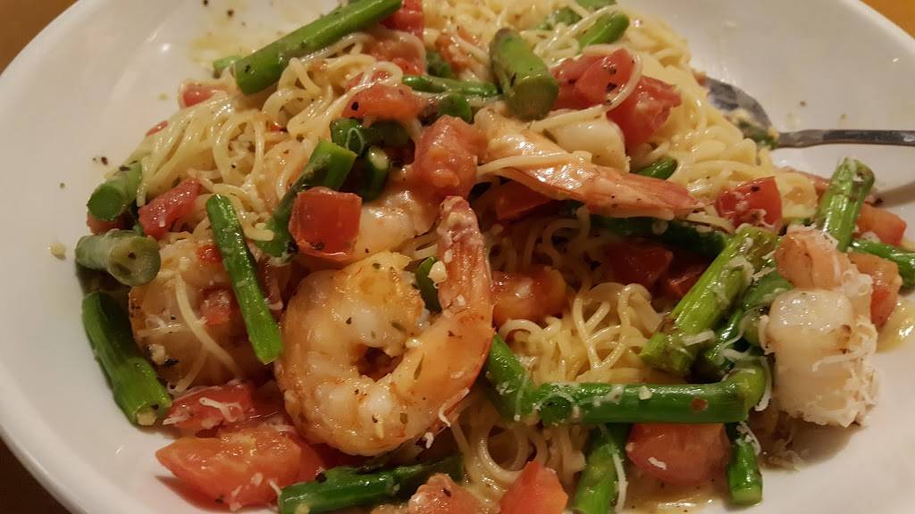 Olive Garden Italian Restaurant | meal takeaway | 1844 Northwest Expy, Oklahoma City, OK 73118, USA | 4058432461 OR +1 405-843-2461