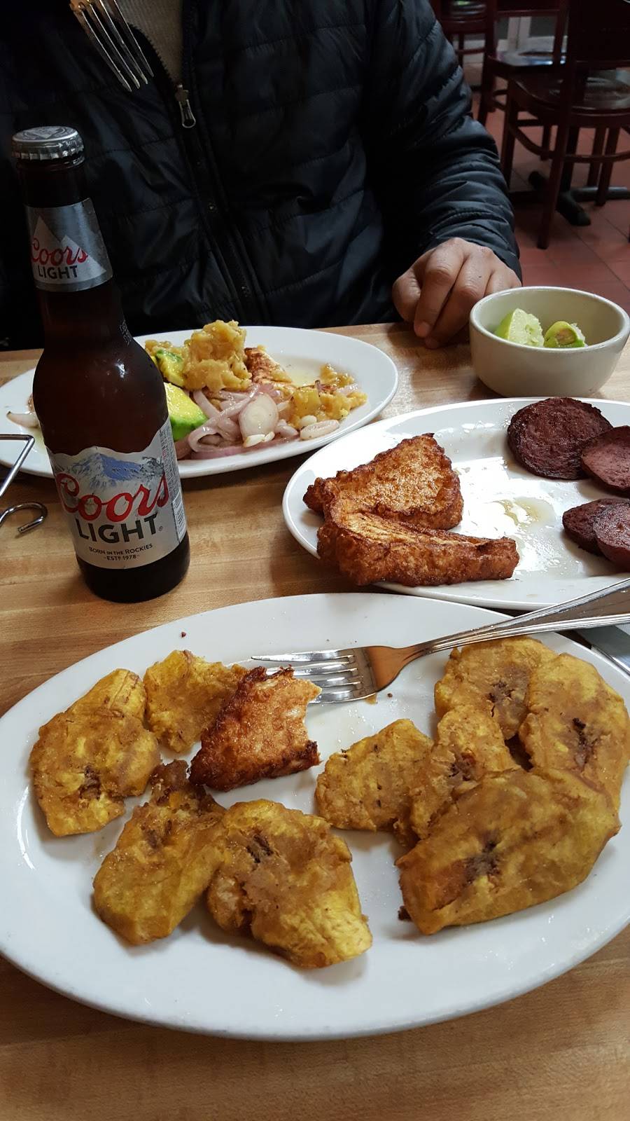 La Cocina II | restaurant | 100 Moore St, Brooklyn, NY 11206, USA | 7183870330 OR +1 718-387-0330