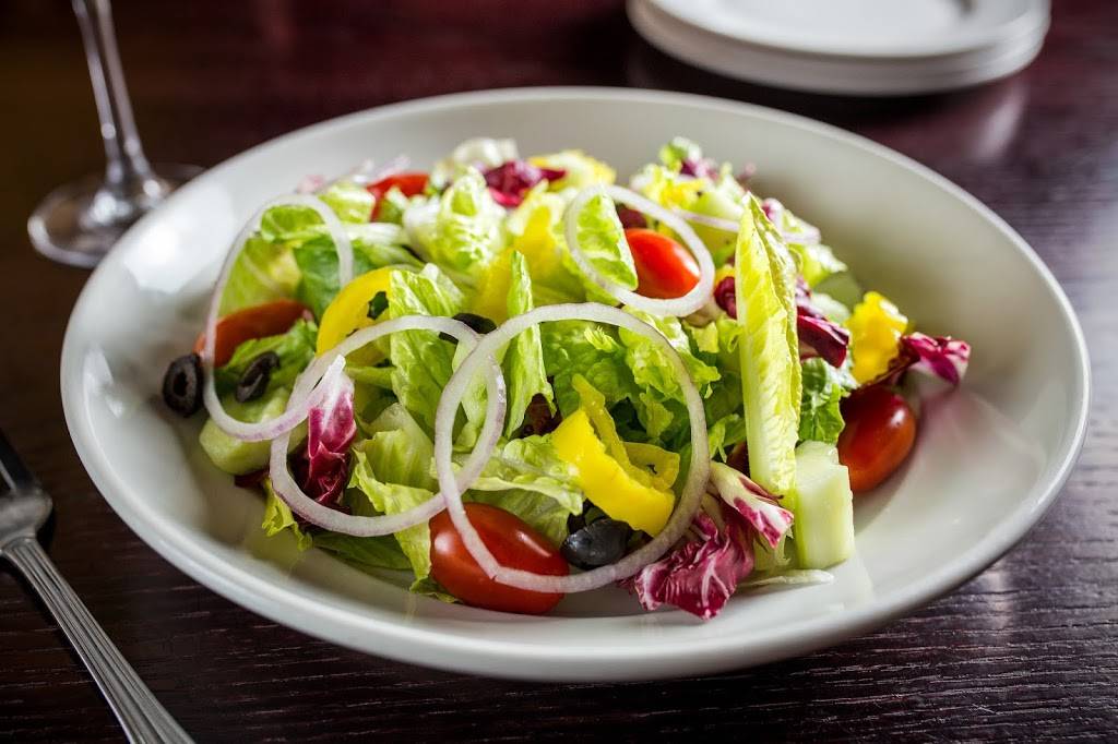 Connies Pizza | restaurant | 2373 S Archer Ave, Chicago, IL 60616, USA | 3123263443 OR +1 312-326-3443