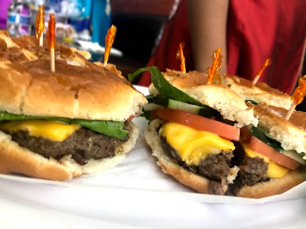 HALAL DINER | restaurant | 8447 Parsons Blvd, Jamaica, NY 11432, USA | 7186746969 OR +1 718-674-6969