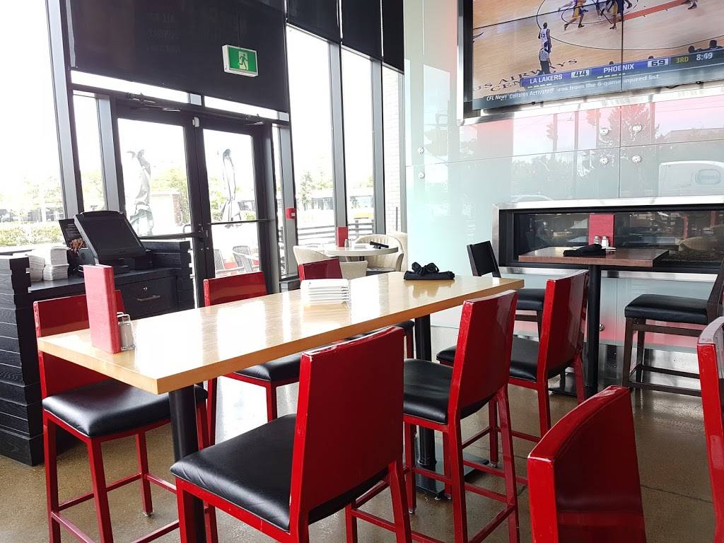 Shoeless Joes Sports Grill | restaurant | 1980 St Clair Ave W, Toronto, ON M6N 4X9, Canada | 4167668999 OR +1 416-766-8999