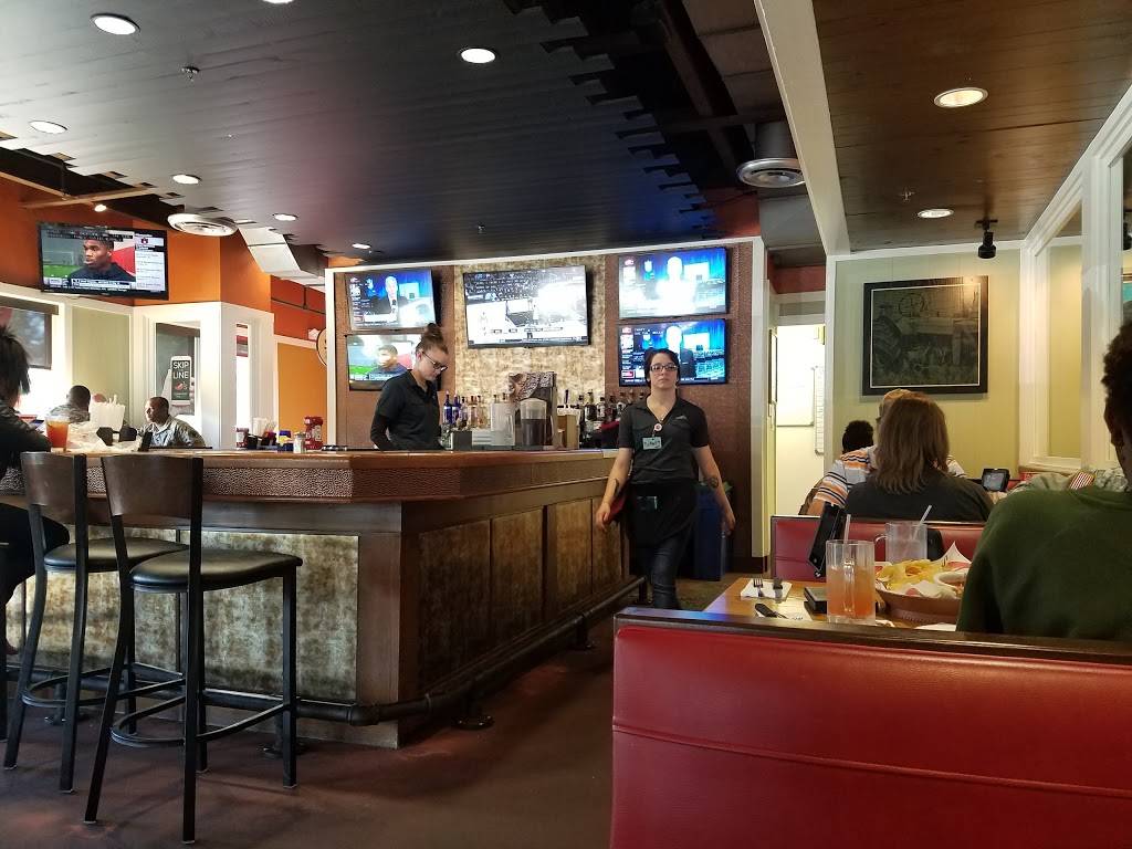 Chilis Grill & Bar | restaurant | 623 W Oglethorpe Hwy, Hinesville, GA 31313, USA | 9124084800 OR +1 912-408-4800