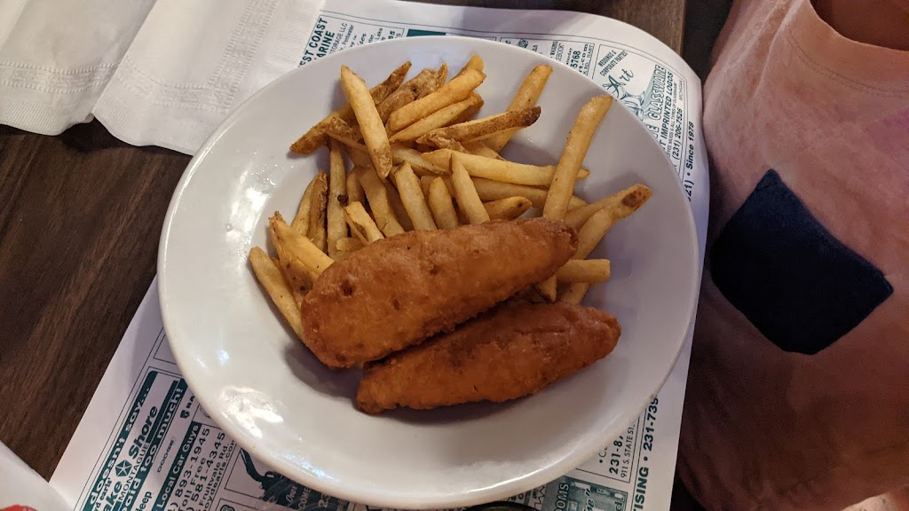 Brown Bear | restaurant | 278 S Hancock St, Pentwater, MI 49449, USA | 2318695444 OR +1 231-869-5444