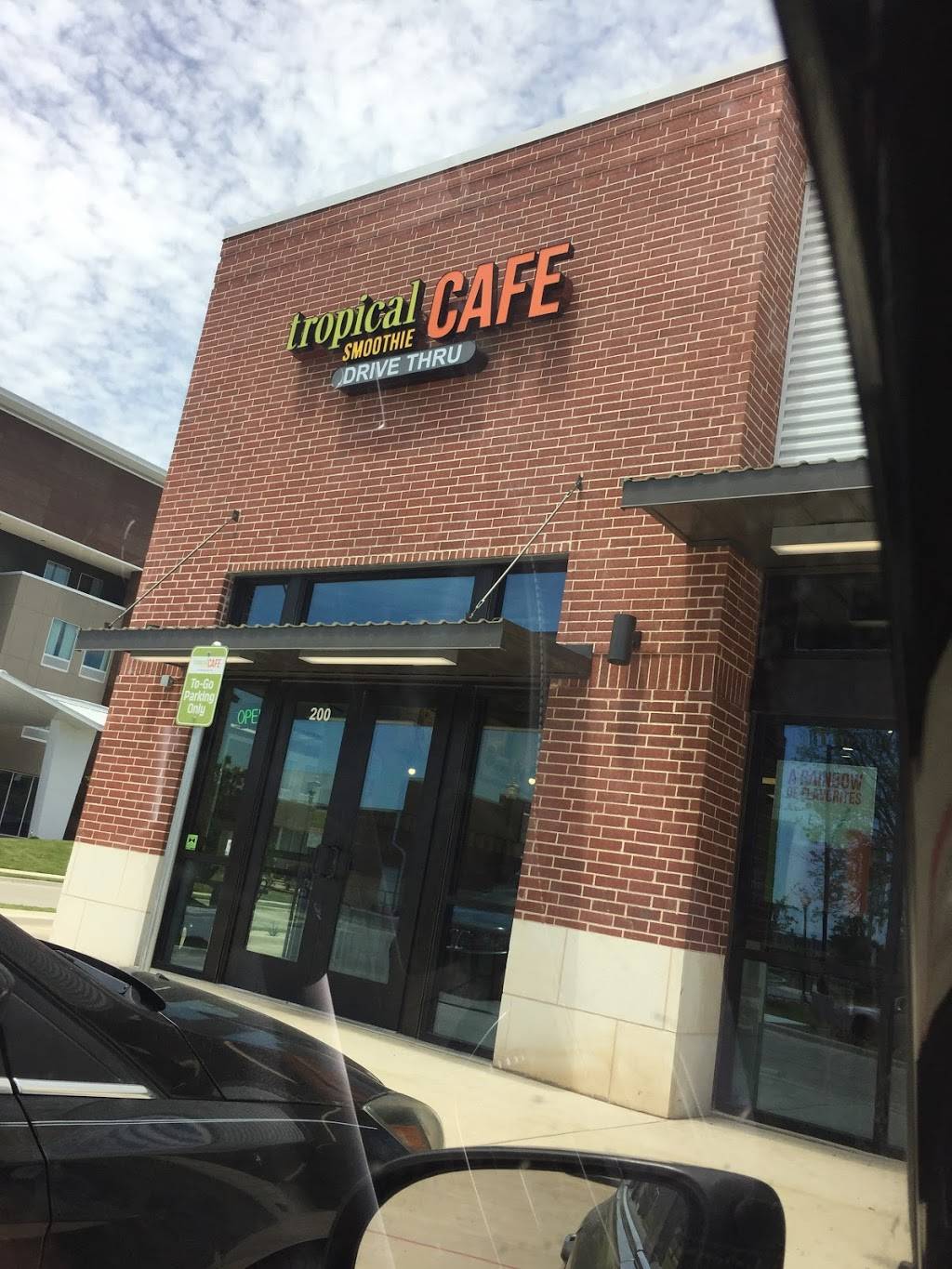 Tropical Smoothie Cafe | restaurant | 922 S 10th St Suite 200, Waco, TX 76706, USA | 2542350448 OR +1 254-235-0448