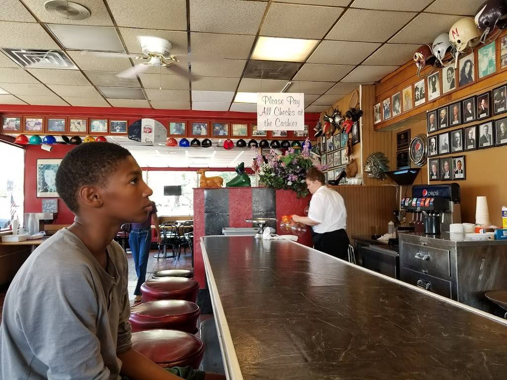 Torries Restaurant | restaurant | 700 V St NW, Washington, DC 20001, USA | 2024623700 OR +1 202-462-3700