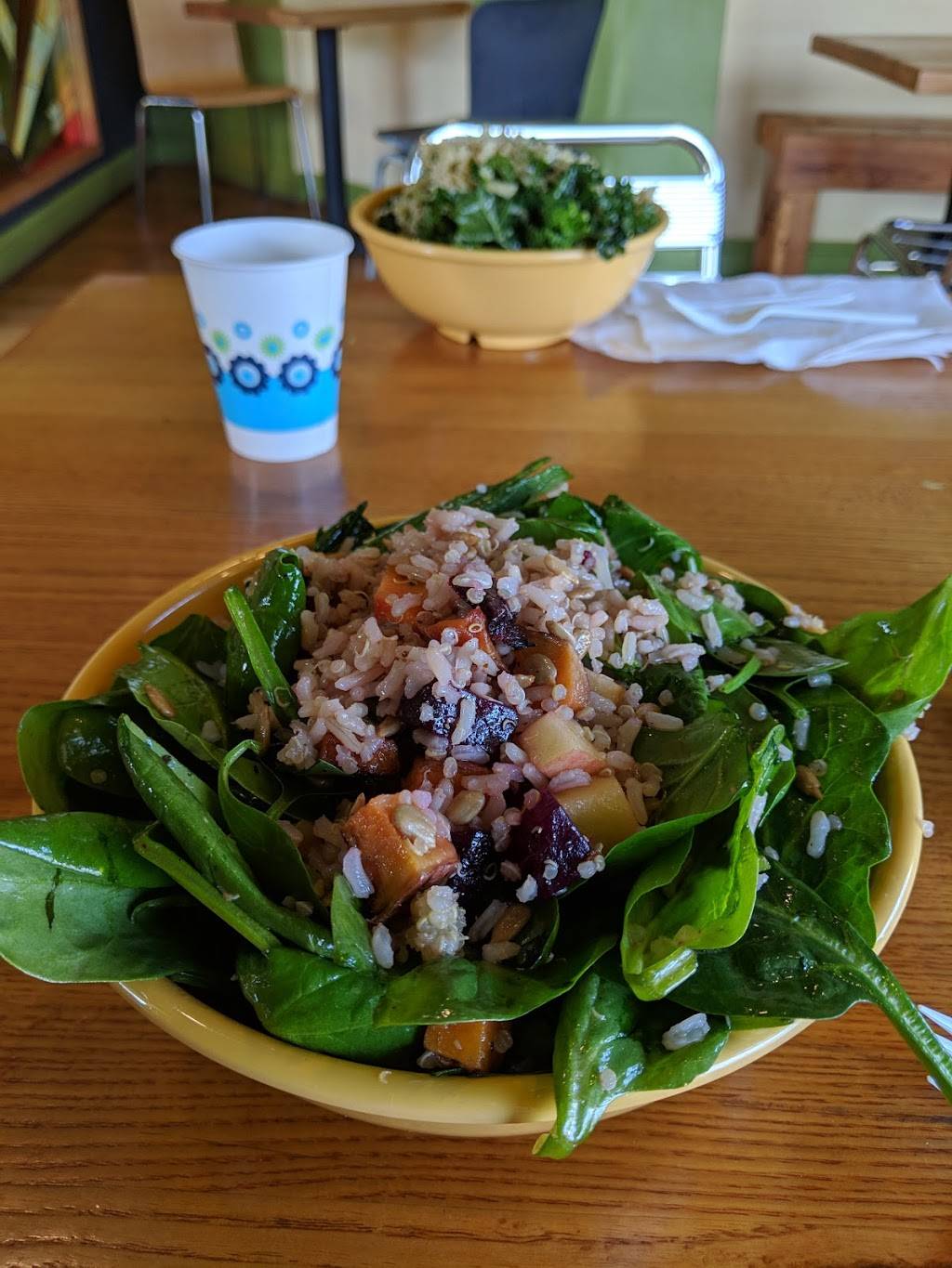 Crisp | restaurant | 1124 Church St, Lynchburg, VA 24504, USA | 4343868998 OR +1 434-386-8998