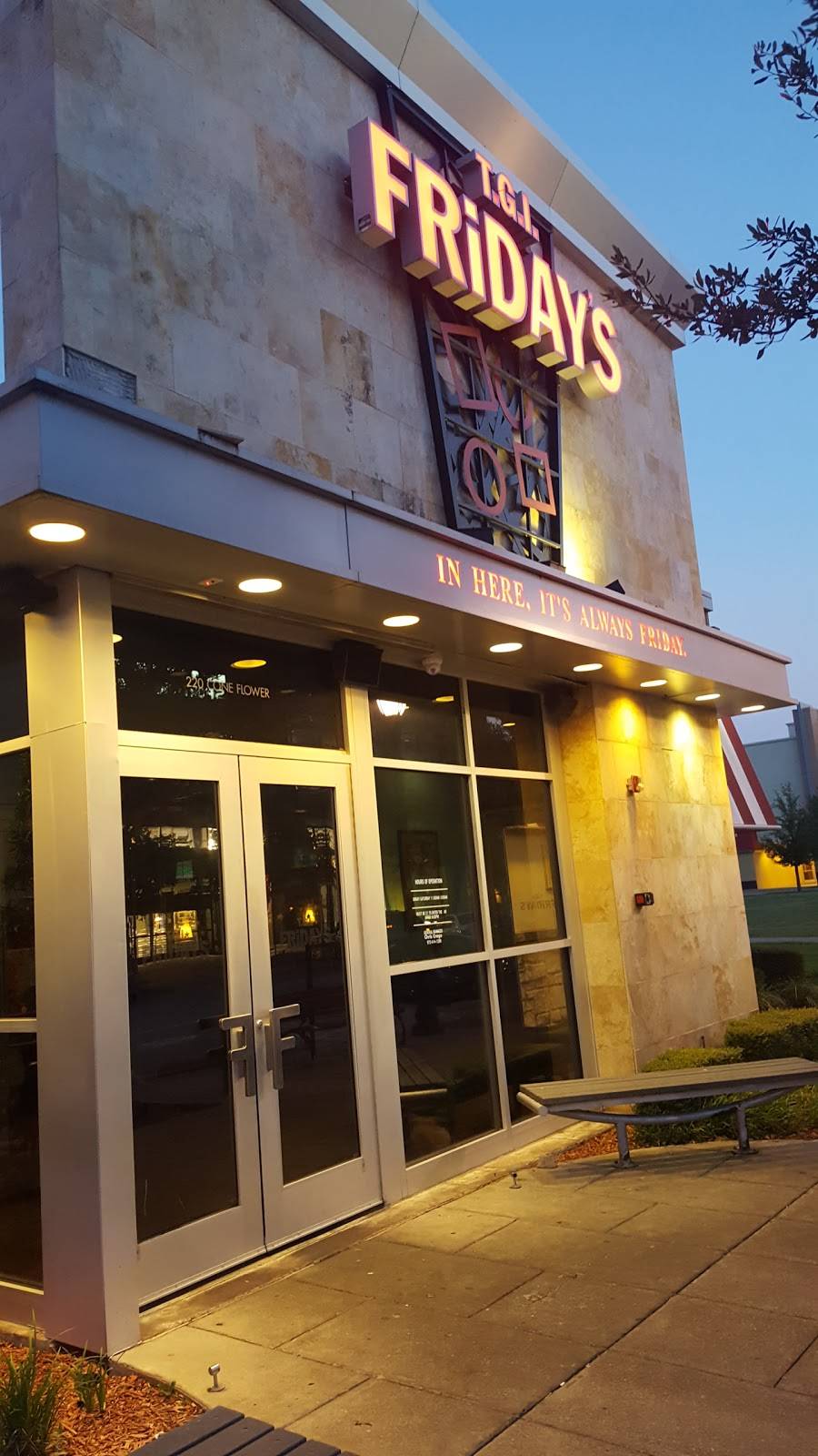 TGI Fridays | restaurant | 220 Coneflower Dr, Garland, TX 75040, USA | 9724141299 OR +1 972-414-1299