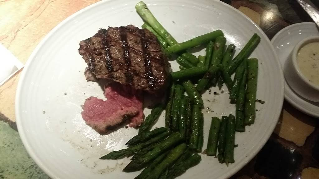 Carrabbas Italian Grill | restaurant | 1060 N 54th St, Chandler, AZ 85226, USA | 4807858586 OR +1 480-785-8586