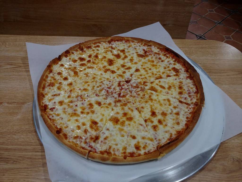 Classic Pizza Restaurant III | restaurant | 1076 Main St, Bolton, MA 01740, USA | 9787790200 OR +1 978-779-0200