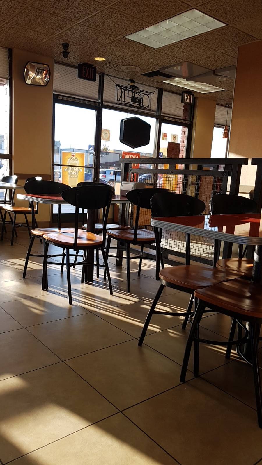 Jack in the Box | restaurant | 13282 Harbor Blvd, Garden Grove, CA 92843, USA | 7145375133 OR +1 714-537-5133