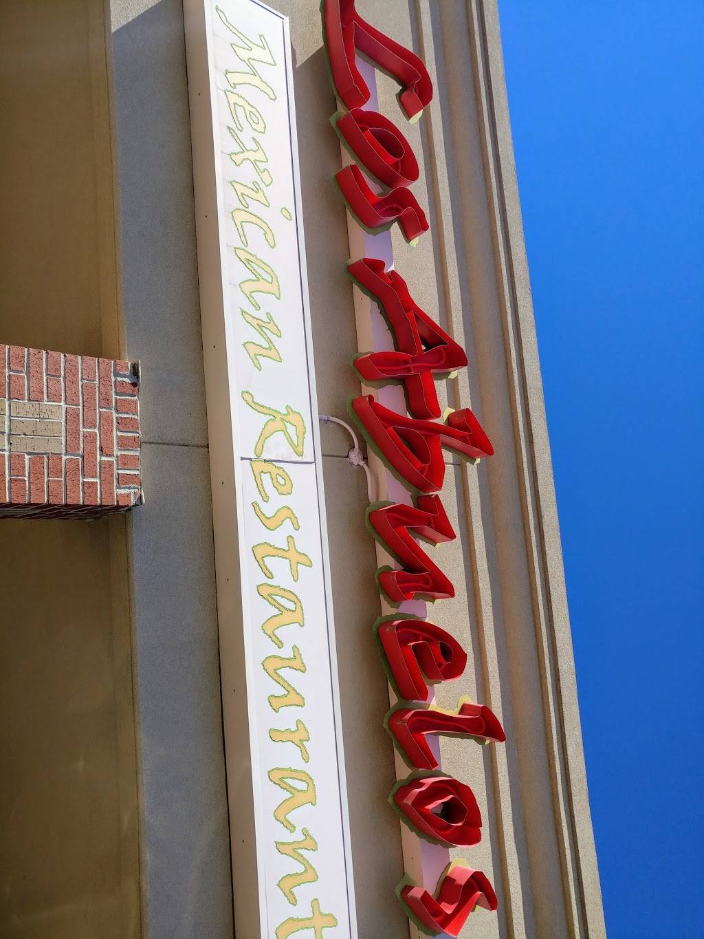 Los Abuelos Mexican Restaurant | restaurant | 127 Booneville, Natchez Trace Pkwy, Booneville, MS 38829, USA | 6627280405 OR +1 662-728-0405