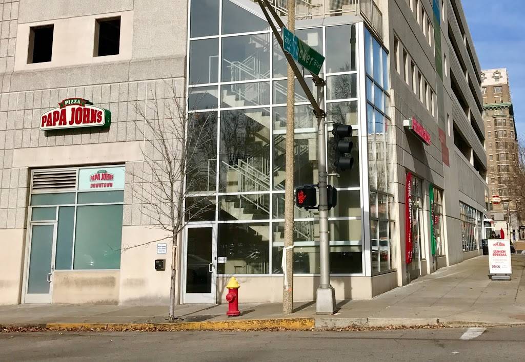 Papa Johns Pizza | restaurant | 201 N Tucker Blvd UNIT E, St. Louis, MO 63103, USA | 3146217272 OR +1 314-621-7272
