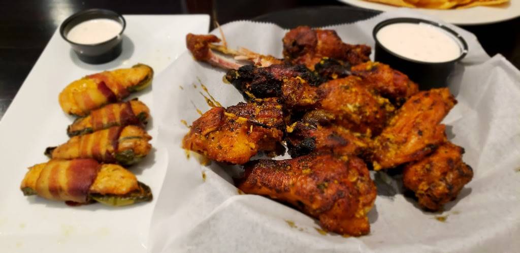 Flyin Pig | restaurant | 13560 Waterford Pl, Midlothian, VA 23112, USA | 8044474592 OR +1 804-447-4592