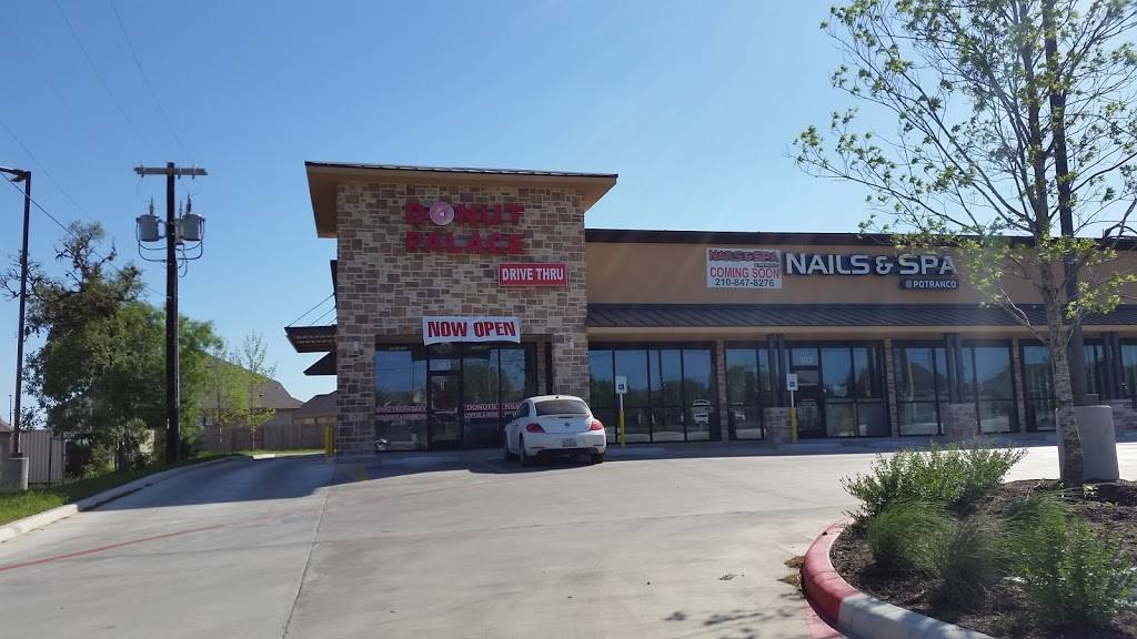 Donut Palace Potranco SA | restaurant | 15122 Potranco Rd, San Antonio, TX 78253, USA | 2109719978 OR +1 210-971-9978