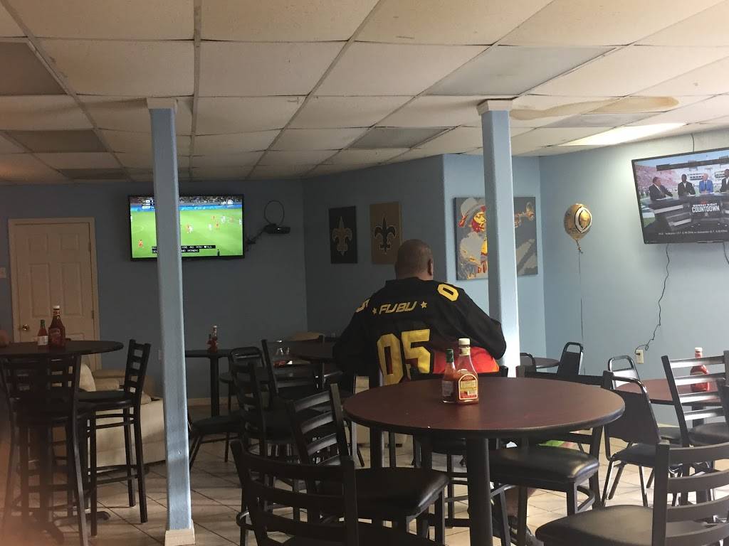 Rays On The Ave | restaurant | 2005 N Broad St, New Orleans, LA 70119, USA | 5047666404 OR +1 504-766-6404