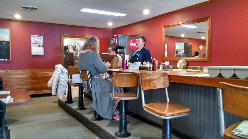 Middleton Diner | restaurant | 125 N Newton St, Middleton, MI 48856, USA | 9892367794 OR +1 989-236-7794