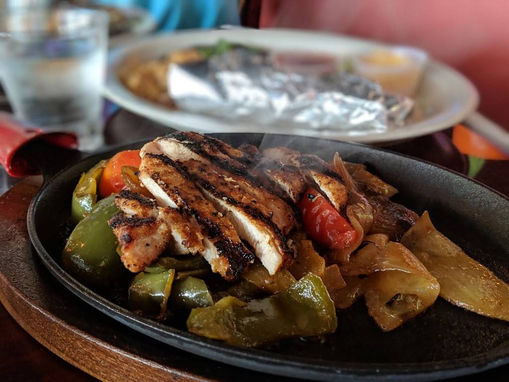 Jakes Tex-mex | restaurant | 2023 14th Ave, Vero Beach, FL 32960, USA | 7729251354 OR +1 772-925-1354