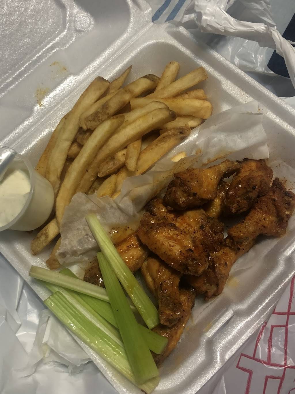 Atl Wings Express | restaurant | 1815 12th Ave, Columbus, GA 31901, USA | 7069847115 OR +1 706-984-7115