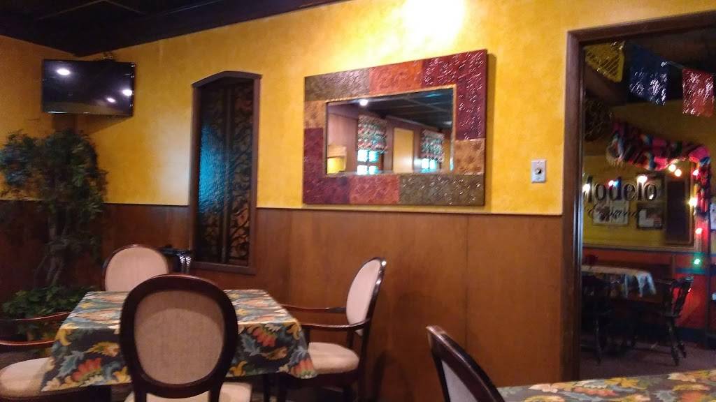 Tia Helitas Mexican Cuisine | restaurant | G-4070 Saginaw St, Burton, MI 48529, USA | 8107425525 OR +1 810-742-5525