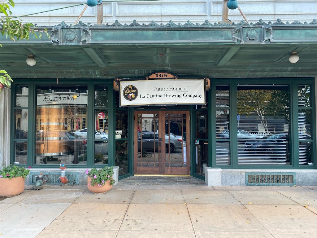 La Cantina Brewing Company | restaurant | 165 Main St, Salinas, CA 93901, USA | 8313204221 OR +1 831-320-4221