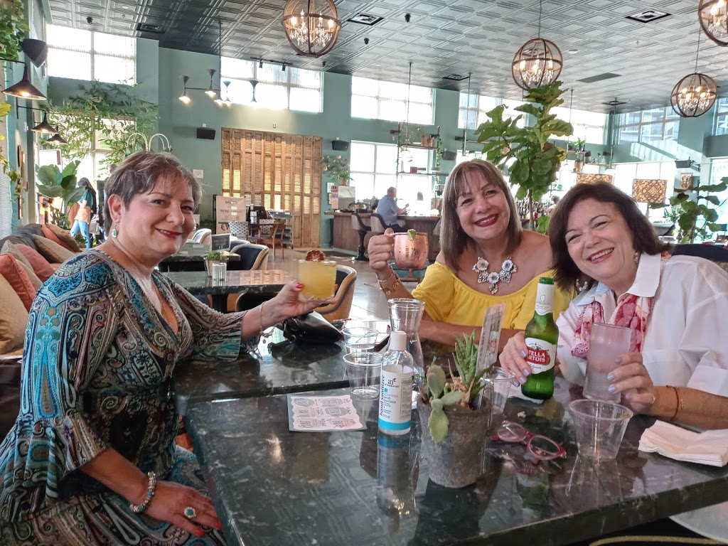 della bowls in The Doral Yard | restaurant | 8455 NW 53rd St SUITE 106, Doral, FL 33166, USA | 3055073869 OR +1 305-507-3869