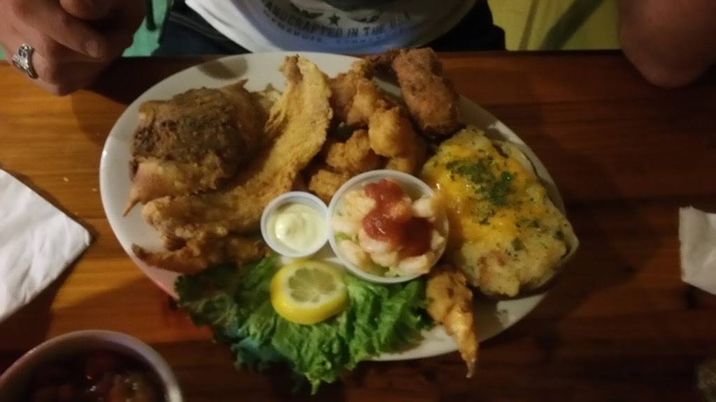 Landrys Seafood And Steakhouse | restaurant | 20371 US-90, Jeanerette, LA 70544, USA | 3372764857 OR +1 337-276-4857