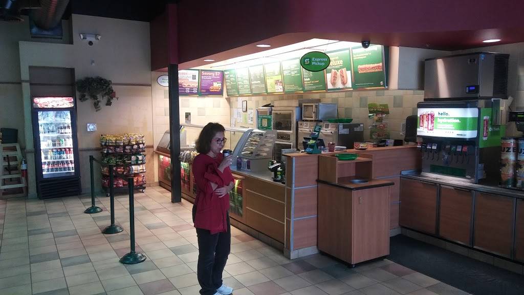 Subway | restaurant | 6801 Warren Parkway Suite 103 Hall Park Pavilion, Frisco, TX 75034, USA | 4693626412 OR +1 469-362-6412