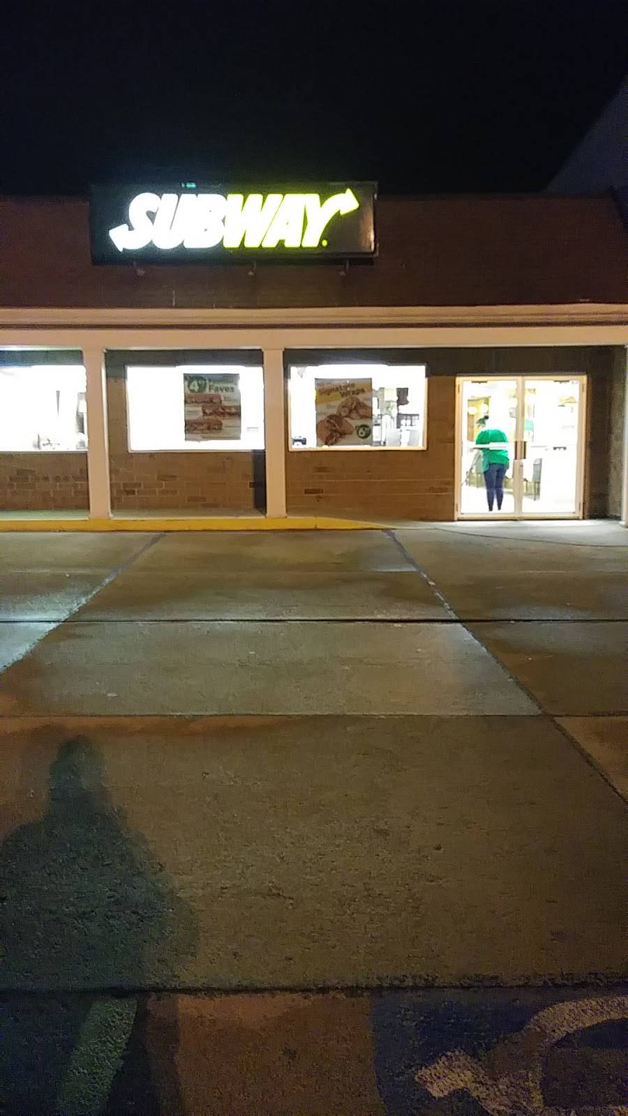 Subway | restaurant | 2394 Locust St, Canal Fulton, OH 44614, USA | 3308549444 OR +1 330-854-9444