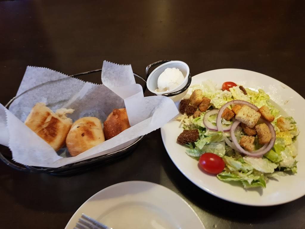 Crazy Horse Steak House-Saloon | restaurant | 2027 N Park Dr, Holland, MI 49424, USA | 6163958393 OR +1 616-395-8393