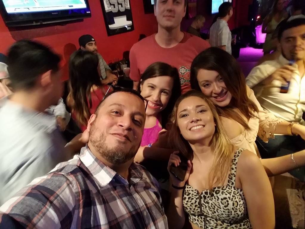 Harpers | restaurant | 139 E Hopkins St, San Marcos, TX 78666, USA | 5128782448 OR +1 512-878-2448