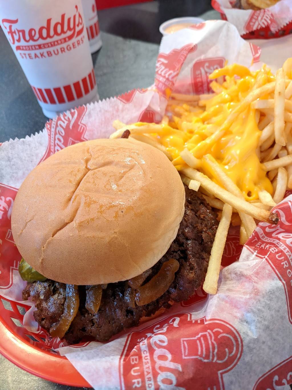 Freddys Frozen Custard & Steakburgers | restaurant | 1611 Jefferson Davis Hwy, Fredericksburg, VA 22401, USA | 5409931331 OR +1 540-993-1331