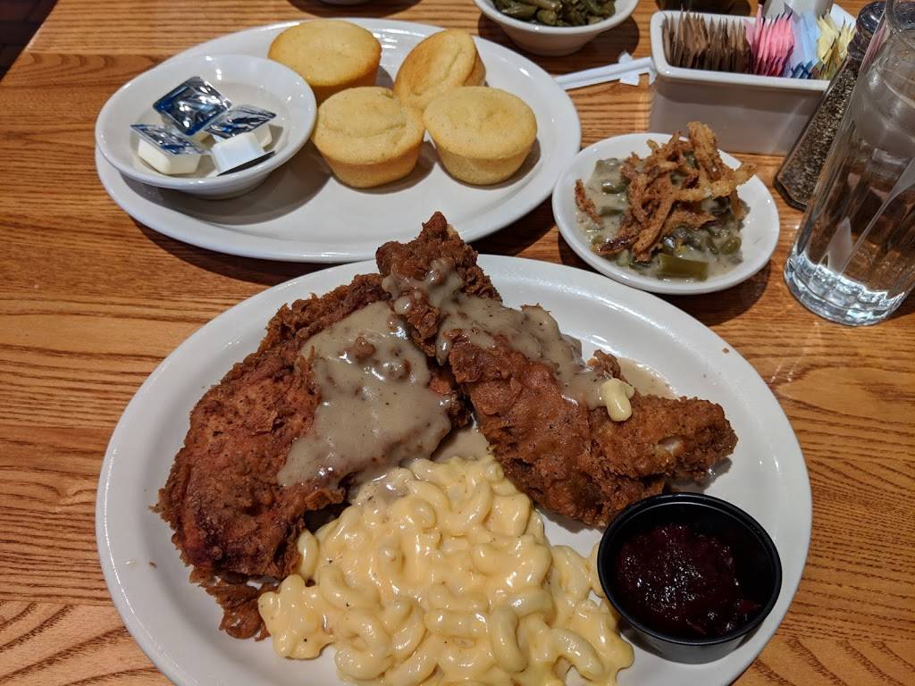 Cracker Barrel Old Country Store | restaurant | 5600 Patriot Blvd, Youngstown, OH 44515, USA | 3306527227 OR +1 330-652-7227