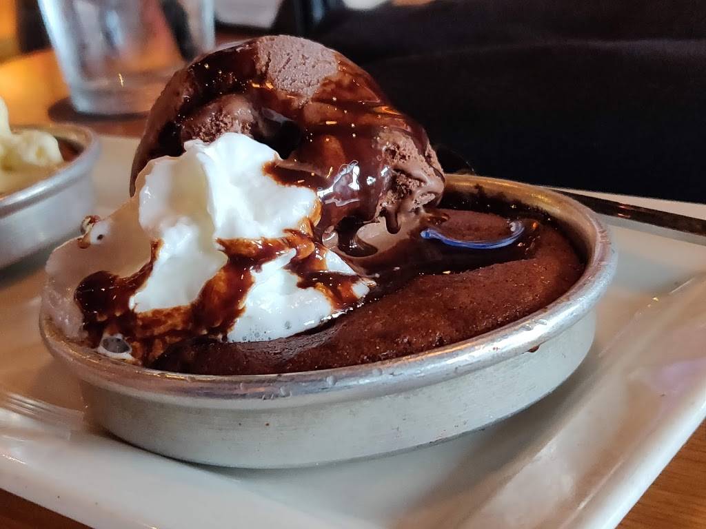 BJs Restaurant & Brewhouse | restaurant | 1101 N Central Expy, Plano, TX 75075, USA | 9724244262 OR +1 972-424-4262