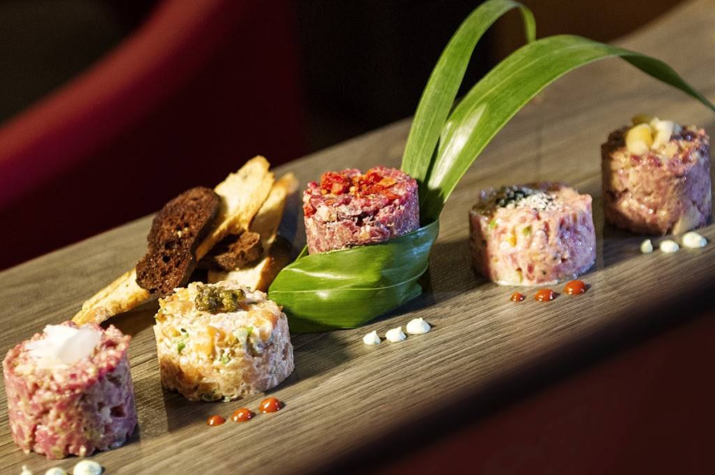 Les Maltcommodes | restaurant | 3333 Rue du Carrefour, Québec, QC G1C 5R9, Canada | 4186637171 OR +1 418-663-7171