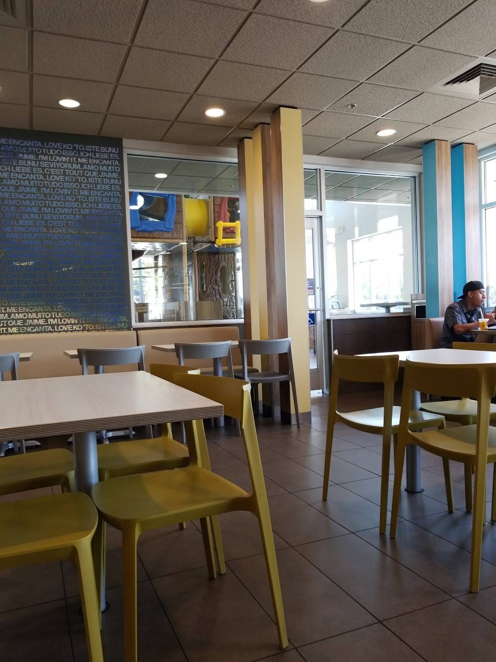 McDonalds | cafe | 26200 Iris Ave, Moreno Valley, CA 92555, USA | 9512422344 OR +1 951-242-2344