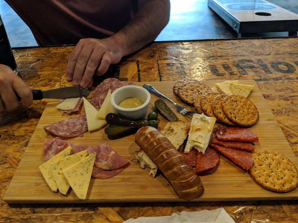 Ciclops Cyderi & Brewery | restaurant | 197 E St John St, Spartanburg, SC 29306, USA | 8645417379 OR +1 864-541-7379