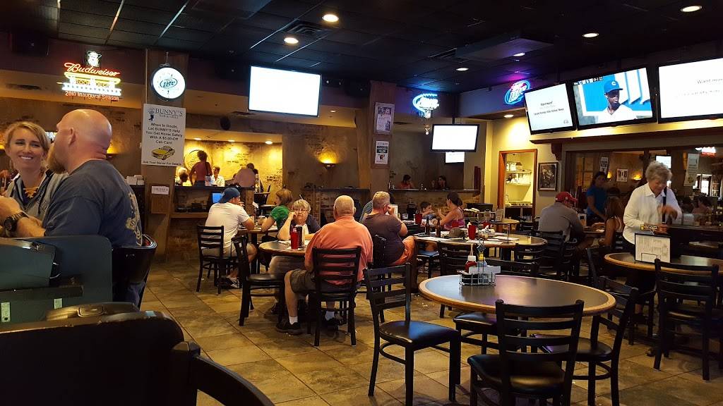 Bunnys Bar & Grill | restaurant | 5916 Excelsior Blvd, St Louis Park, MN 55416, USA | 9529229515 OR +1 952-922-9515